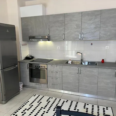 Marinela 2 * تيرانا