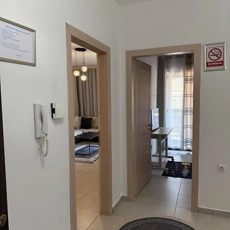 Marinela 2 * تيرانا